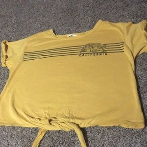 Short sleeve yellow French pastry t-shirt